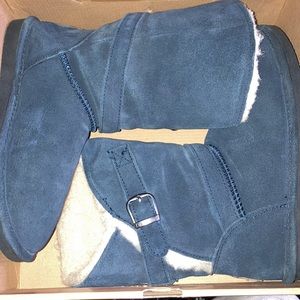 Bearpaw boots